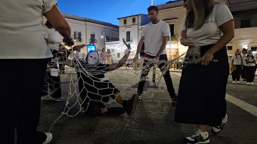 “Io sono pace”: il coraggio dell’umanità che si fa prossimità