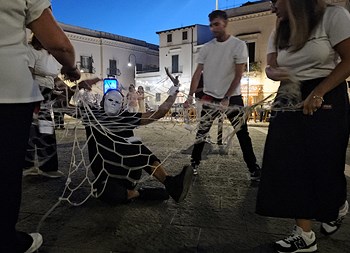 “Io sono pace”: il coraggio dell’umanità che si fa prossimità